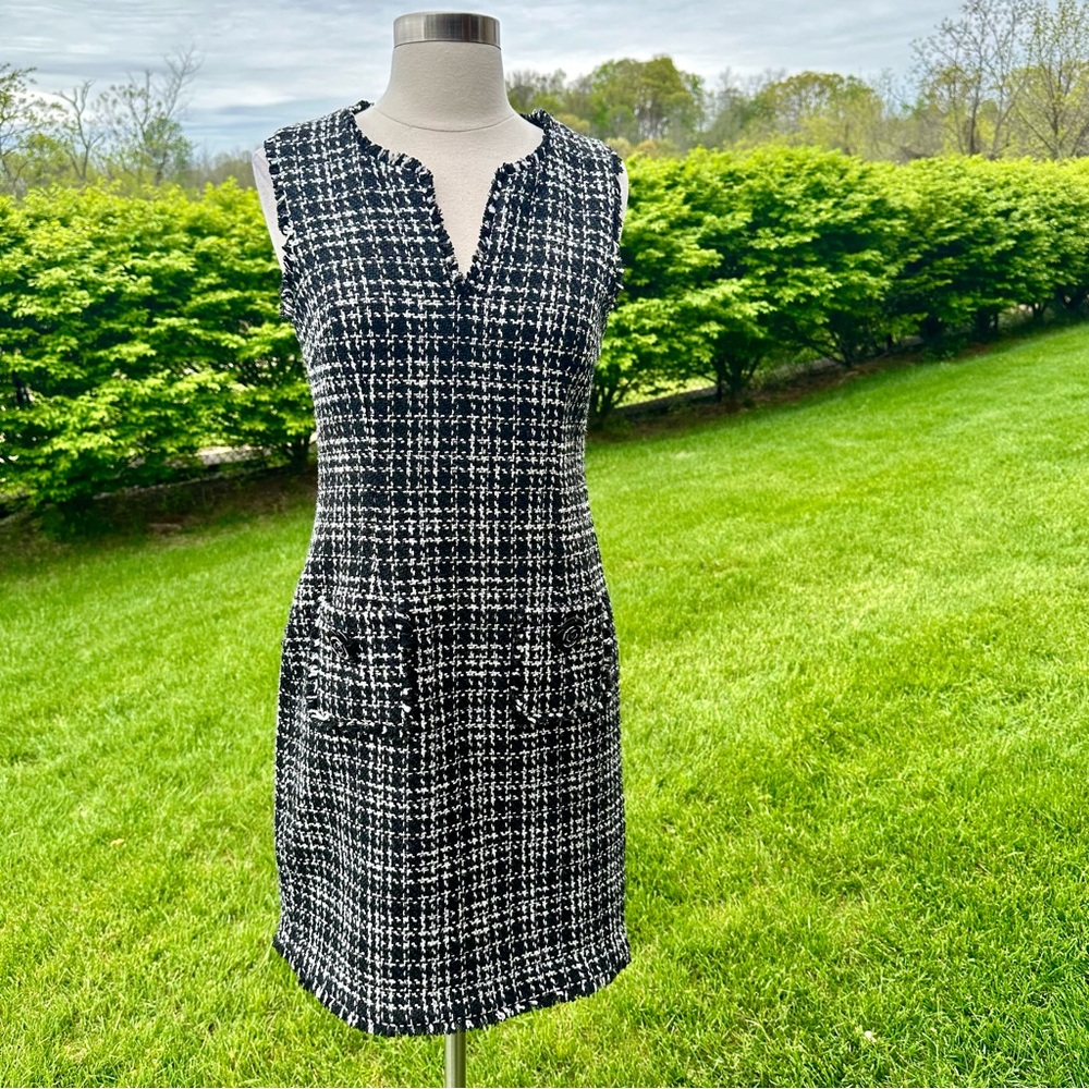 Karl Lagerfeld Paris Women’s V Neck Tweed Knit Jumper Black White Dress size 4